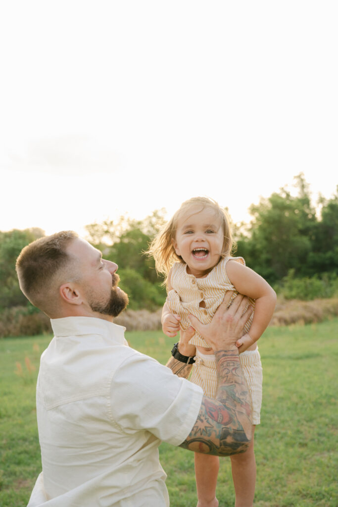 family captured by Ocala photographer